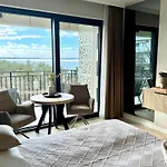 Baltic Infinity 332 - & Pool Access