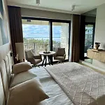 Baltic Infinity 332 - & Pool Access Apartman Międzyzdroje