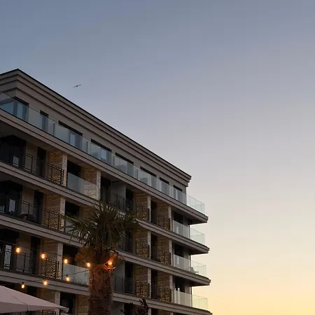 Baltic Infinity 332 - & Pool Access شقة *